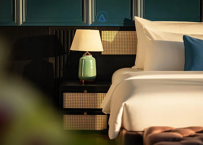 Aqua Luxury Cruise By Ahg Botel 5*