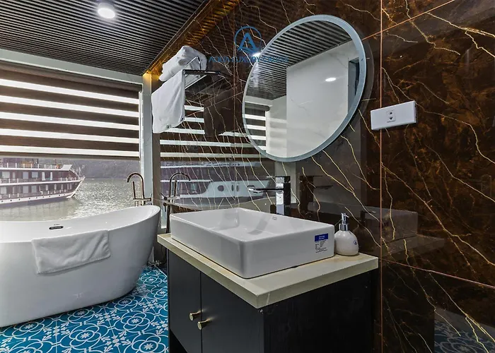 Botel Aqua Luxury Cruise By Ahg